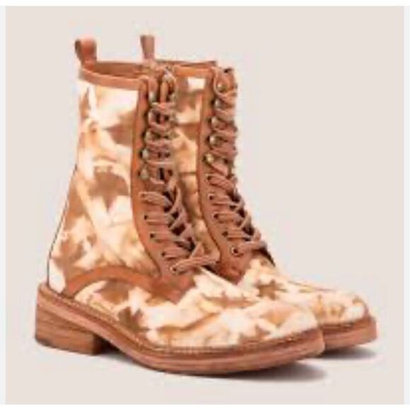 Vintage Foundry Co. Monaris Leather & Canvas Boot NWOB Size 7 - Picture 1 of 8